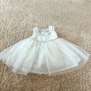 Zunie Cream and Gold dress size 12 month